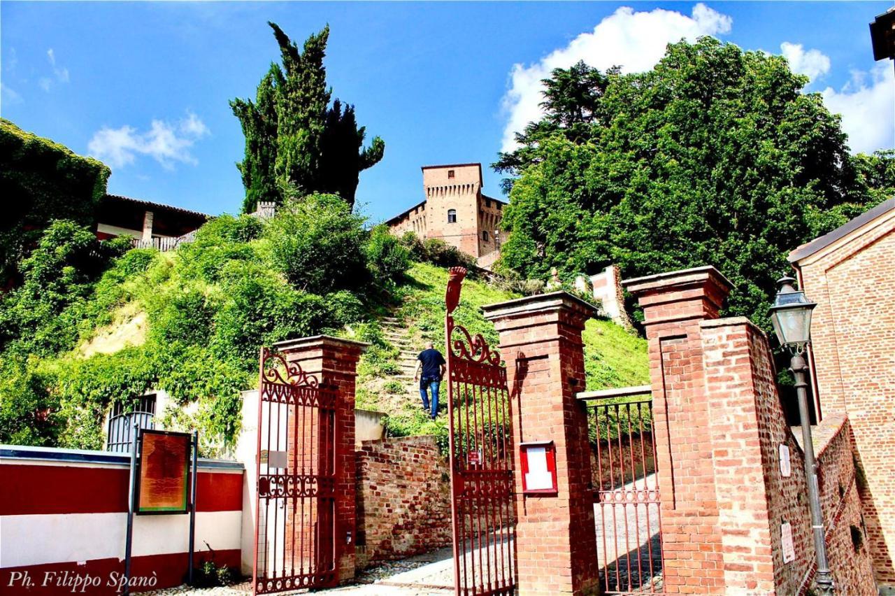 Foresteria Ristorante Conti Roero Monticello d'Alba Dış mekan fotoğraf