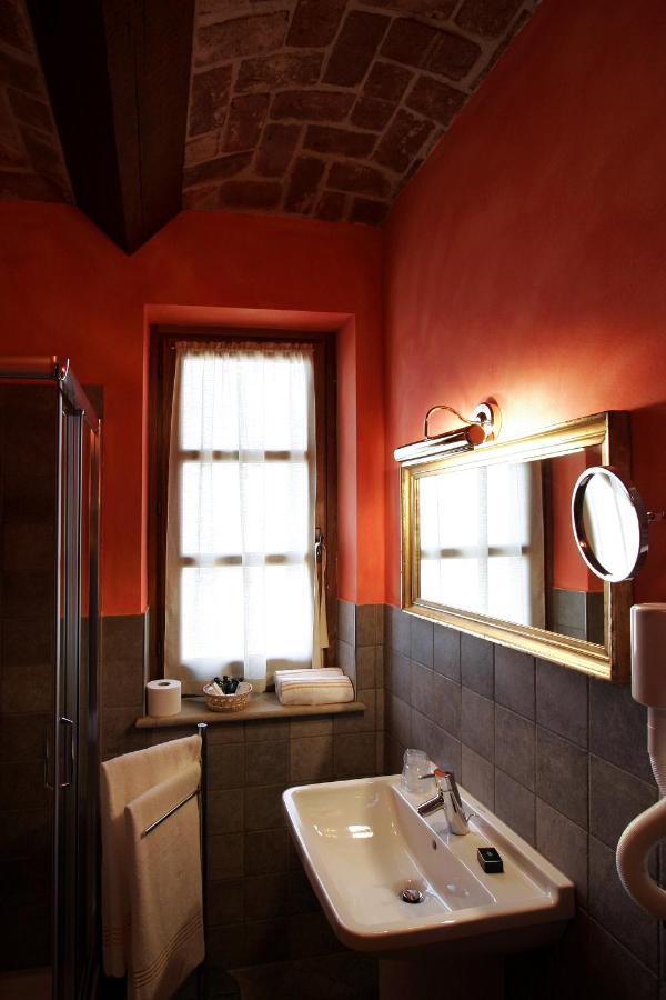 Foresteria Ristorante Conti Roero Monticello d'Alba Dış mekan fotoğraf